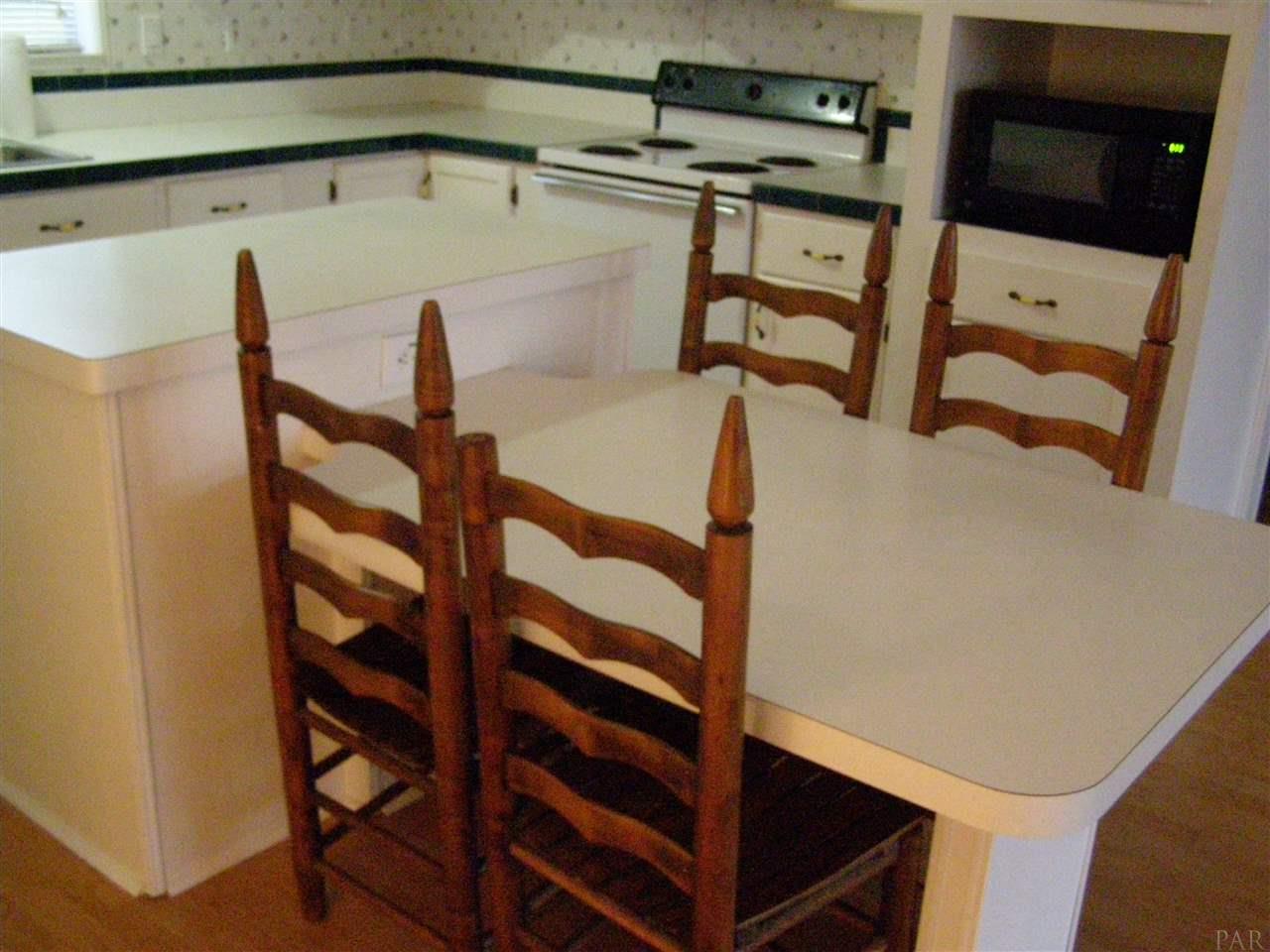 4654 Carl Booker Road Milton, FL 32583 - Photo 11 of 36 Gallery Image 11