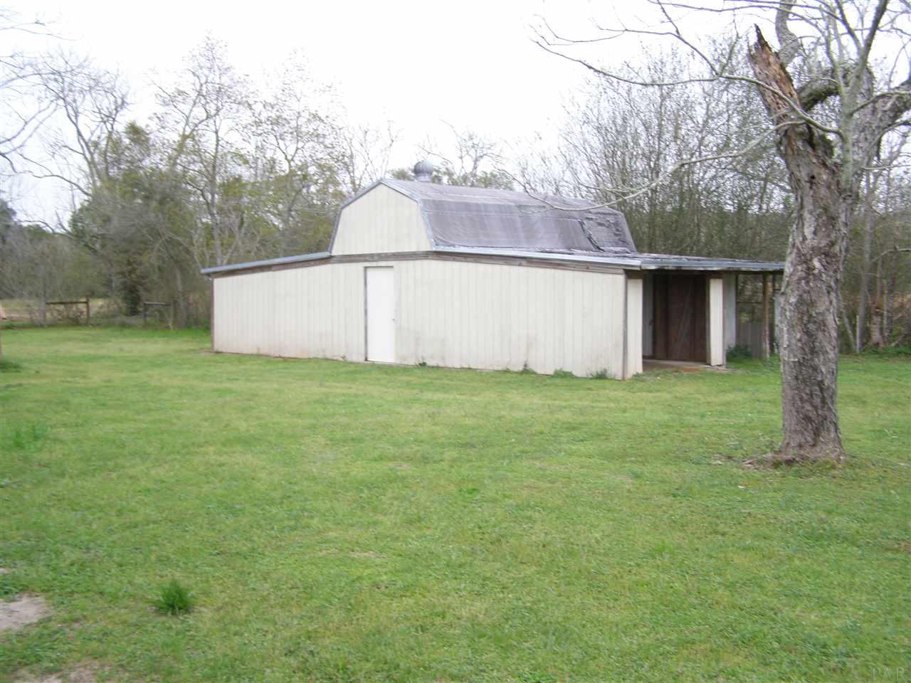 4654 Carl Booker Road Milton, FL 32583 - Photo 30 of 36 Gallery Image 30