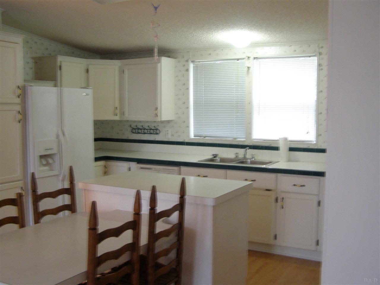 4654 Carl Booker Road Milton, FL 32583 - Photo 9 of 36 Gallery Image 9