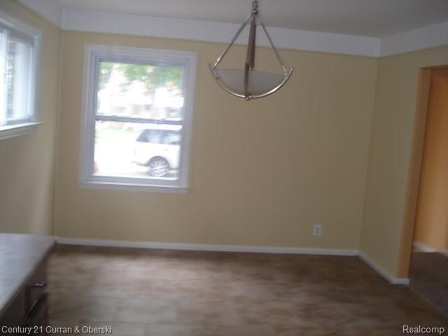6554 Miller Road Dearborn, MI 48126 - Photo 15 of 31 008.JPG