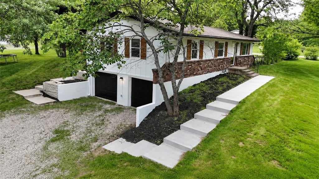23718 Rte 291 Harrisonville, MO 64701 - Photo 4 of 43