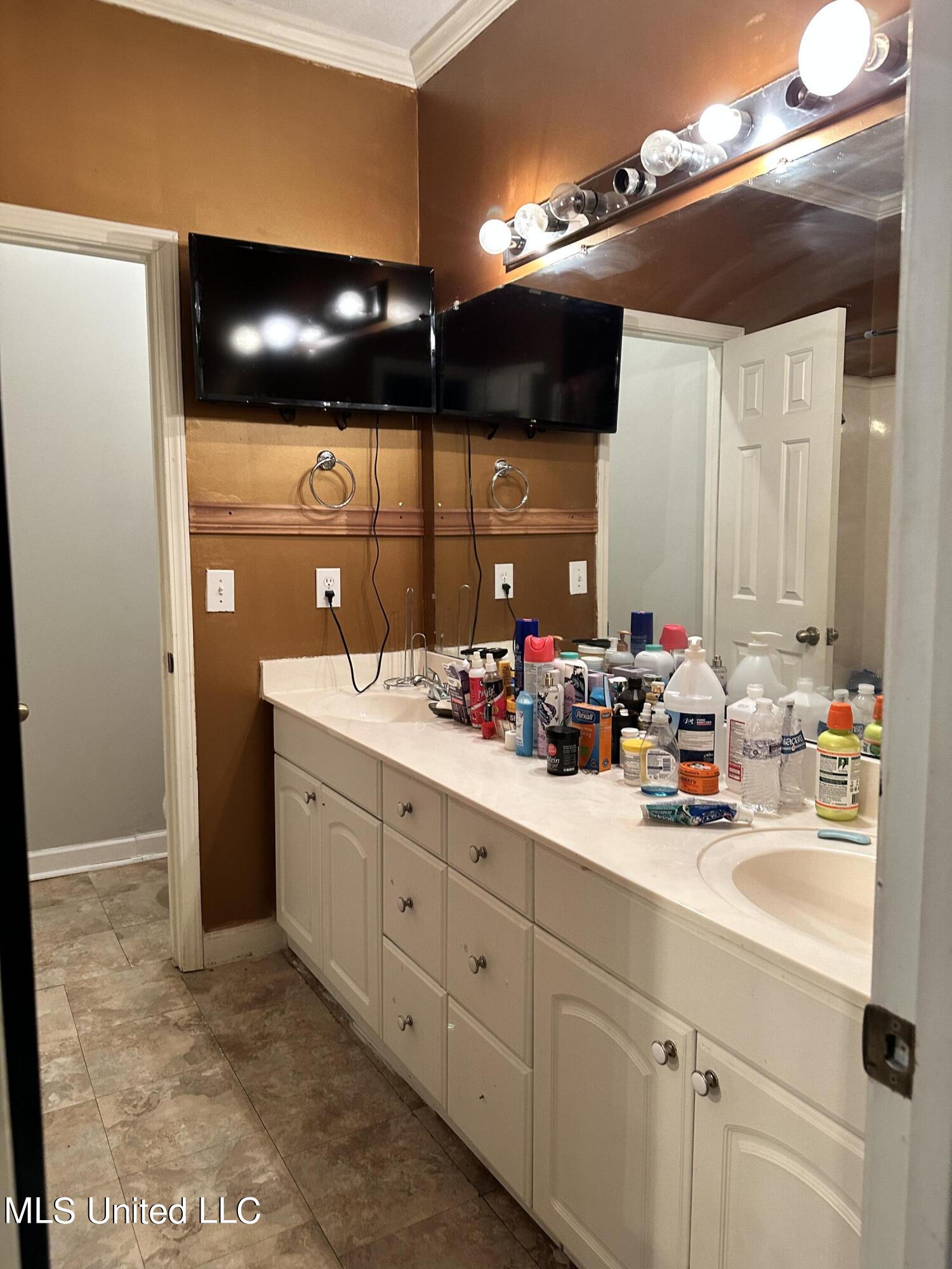 307 Riser Street Jackson, MS 39272 - Photo 25 of 38 5F14C2DD-951A-42EA-9162-740E132B9DB4