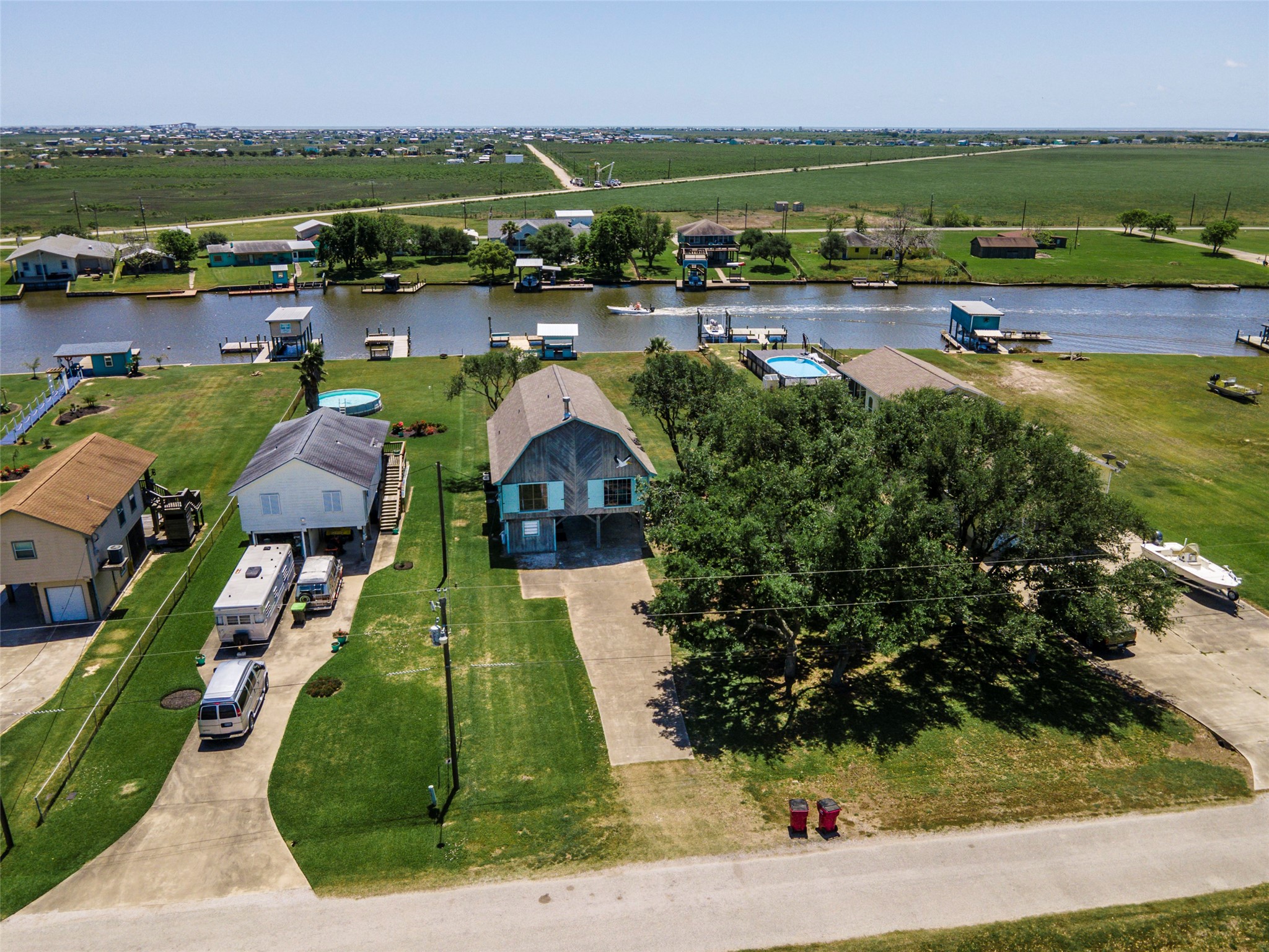 1981 County Road 291 Sargent, TX 77414 - Photo 33 of 41