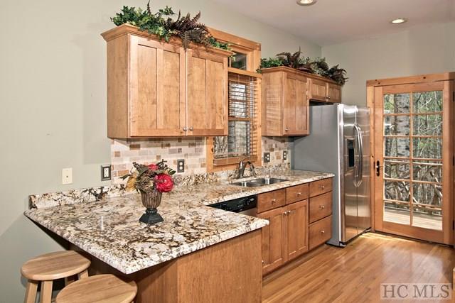 143 Drystack Way Cashiers, NC 28717 - Photo 10 of 36 Gallery Image 10