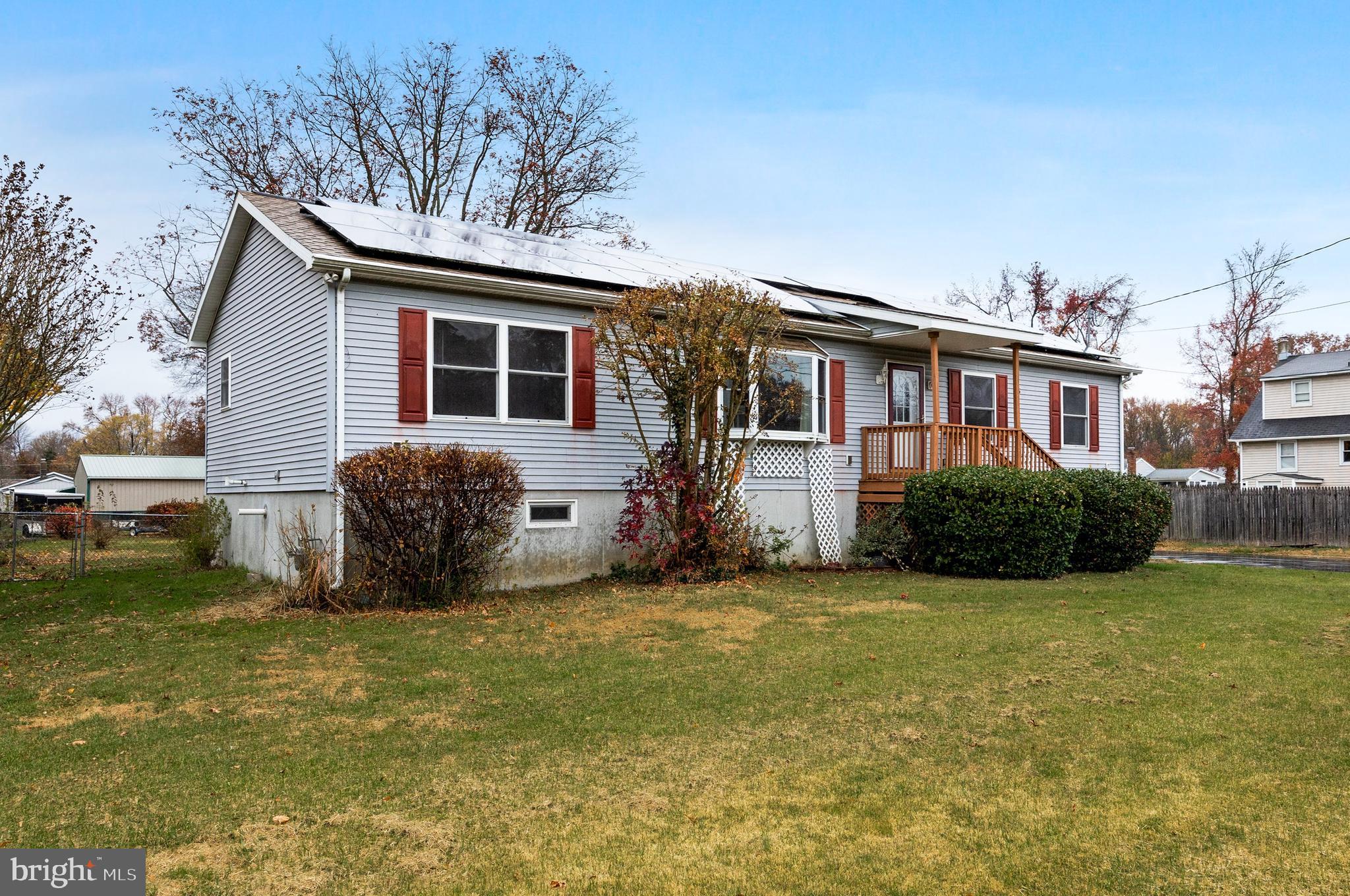 15 Sycamore Road Pennsville, NJ 08070 - Photo 2 of 49