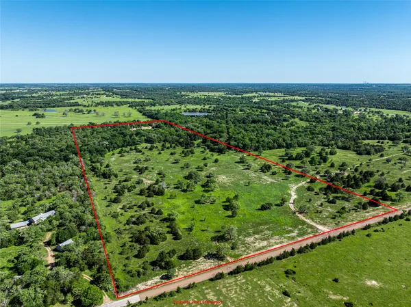 $1,895,000 | 2839 Schoenst Road, Carmine, TX 78932