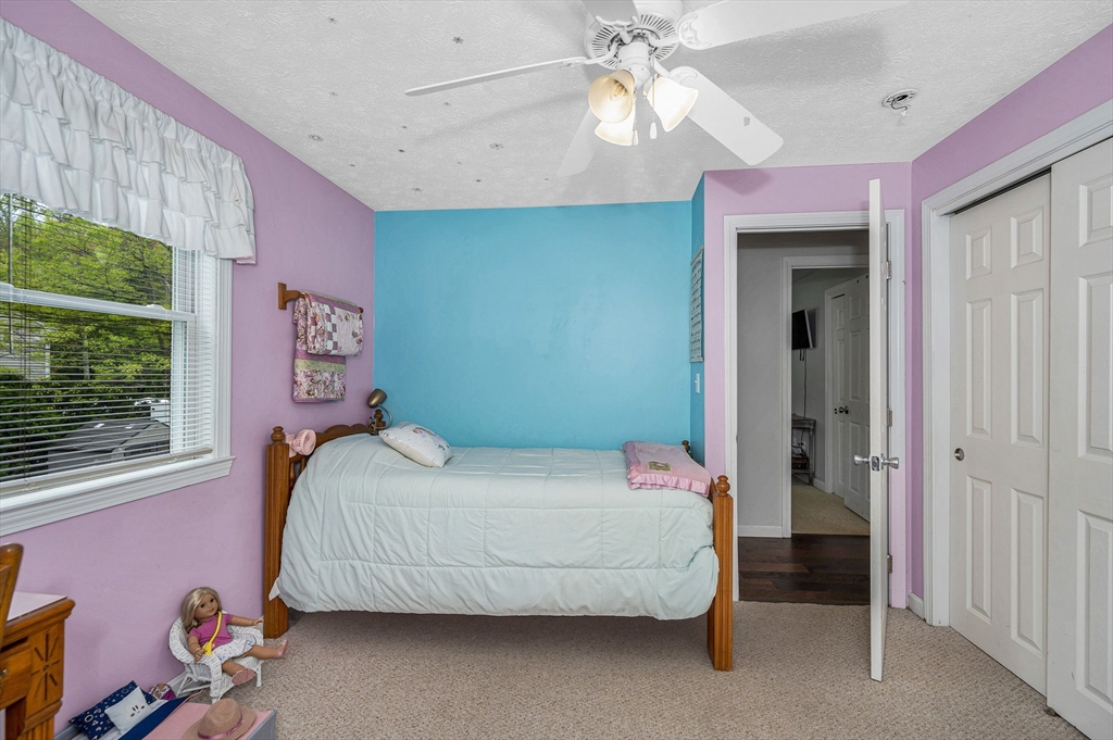 28 Hardy Road Londonderry, NH 03053 - Photo 12 of 41 Gallery Image 12