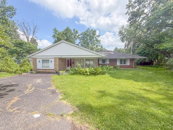 $179,000 | 10 Mc Kee Place, Danville, IL 61832