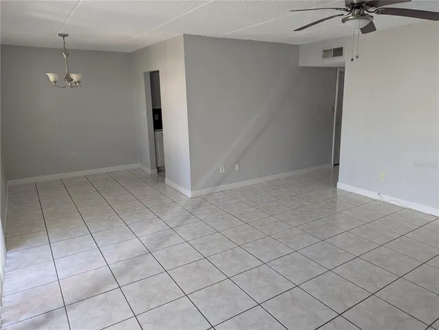 $1,725 | 4701 Joseph Court, Unit 244, Tampa, FL 33614