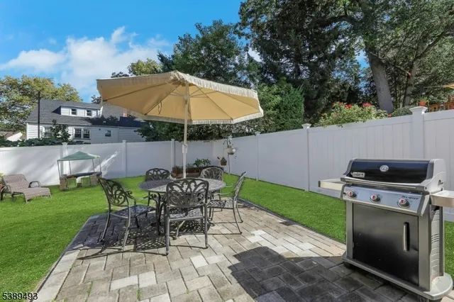 $795,000 | 35 Franklin Avenue, Hasbrouck Heights, NJ 07604