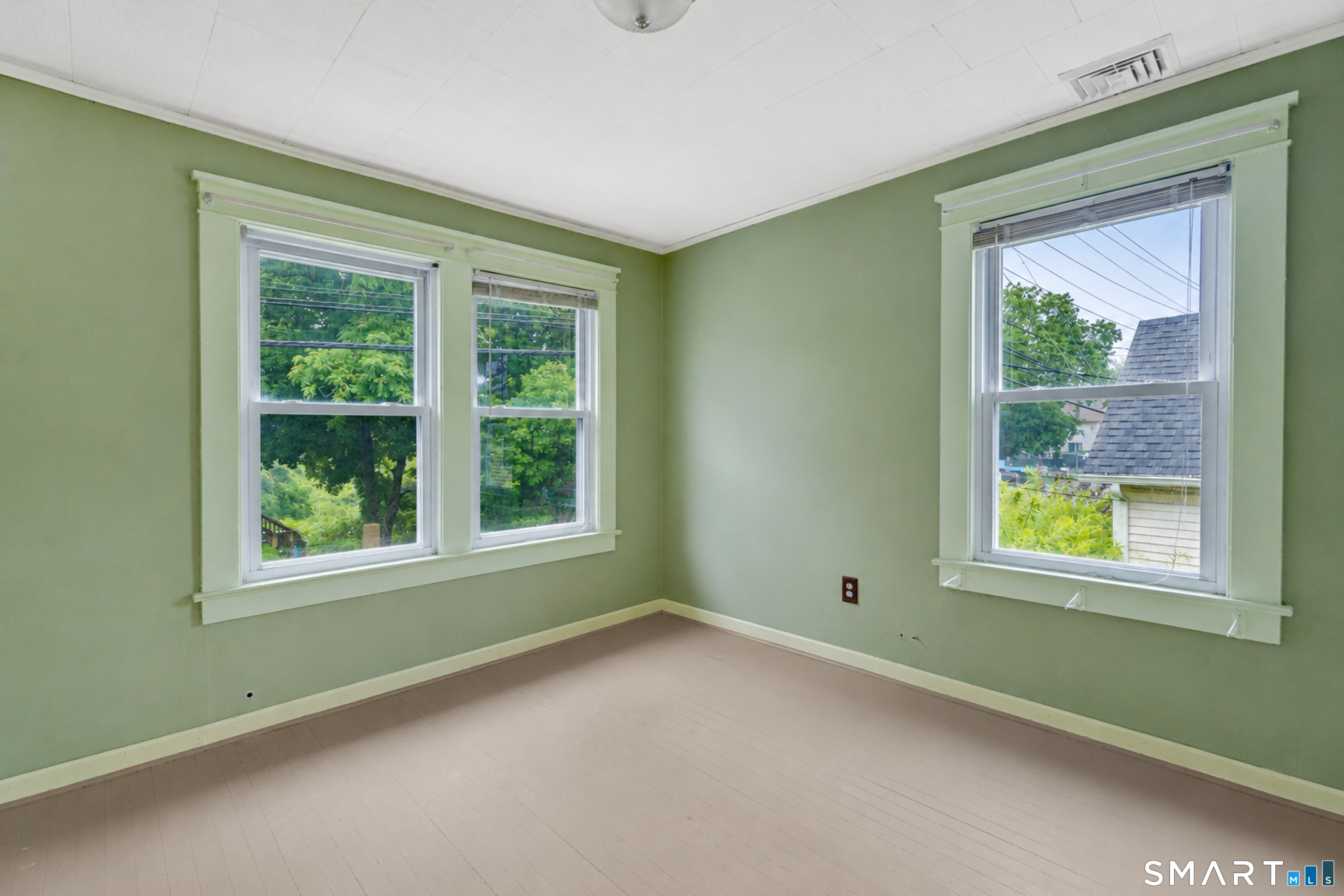 285 Niantic River Road Waterford, CT 06385 - Photo 21 of 40 Gallery Image 21