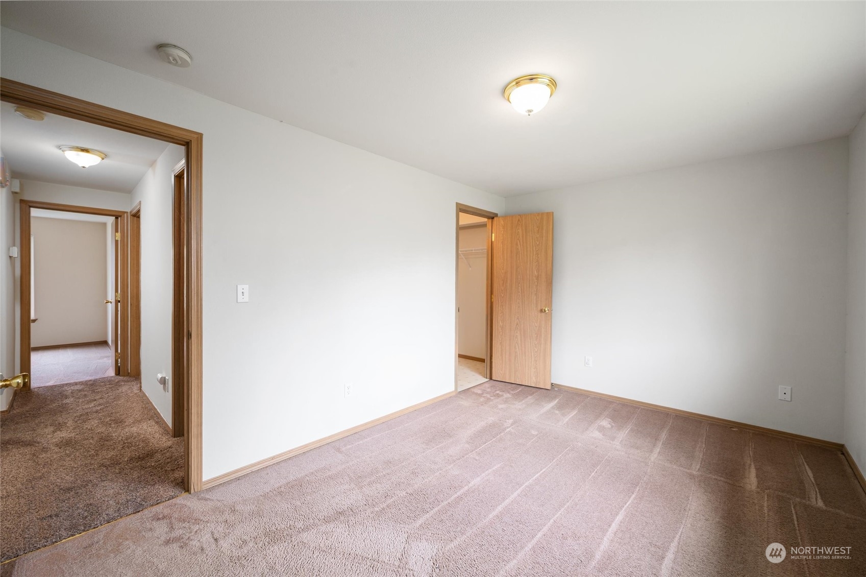 422 Spring Lane Sedro-Woolley, WA 98284 - Photo 14 of 25 a view of an empty room and window
