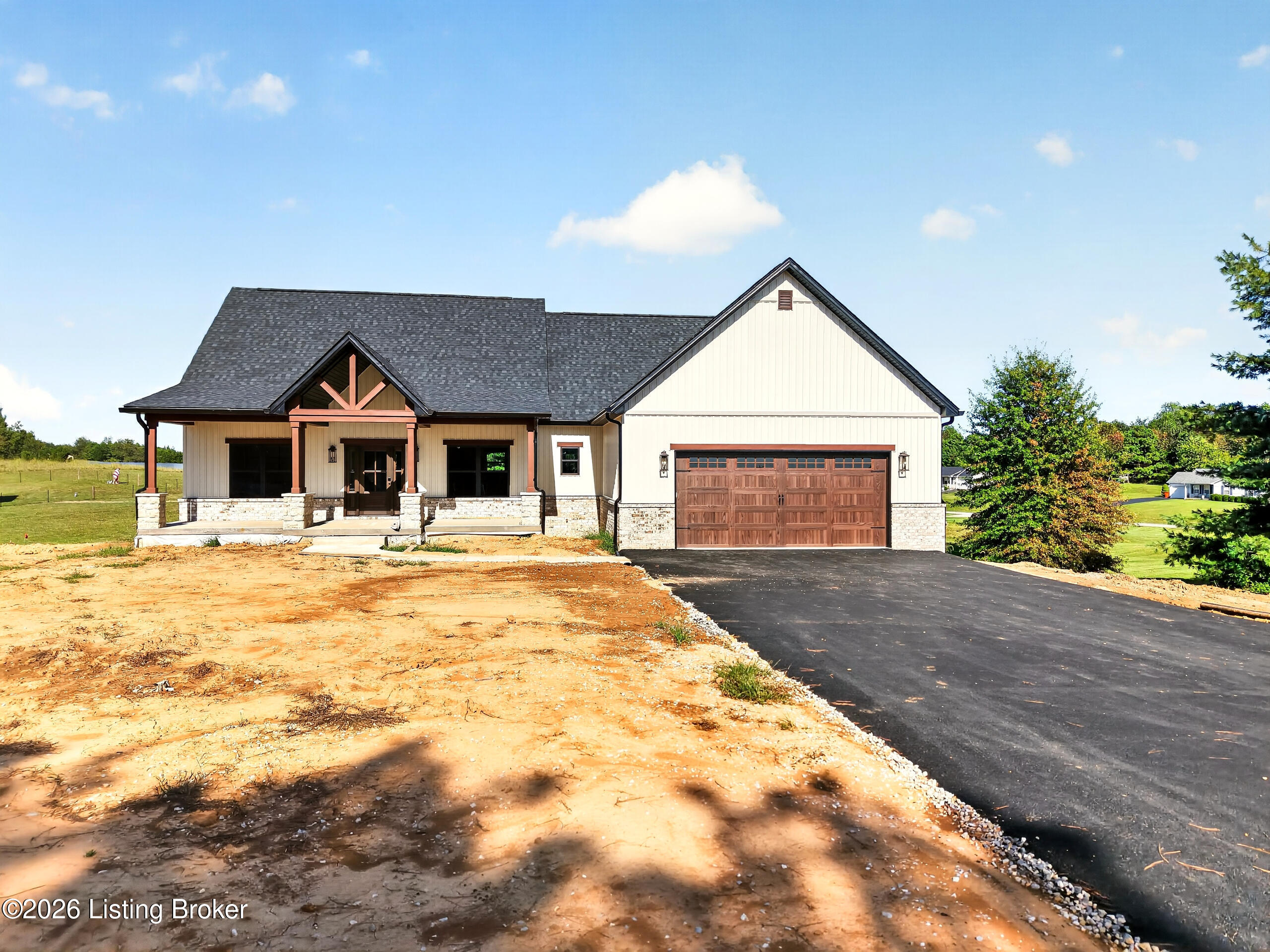 2492 Roundtop Road Elizabethtown, KY 42701 - Photo 1 of 60 DJI_20260915043133_0506_D