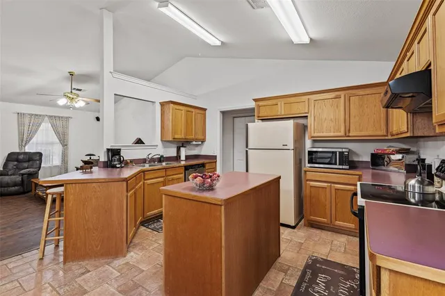 $495,000 | 80 Campbell Road, Sadler, TX 76264