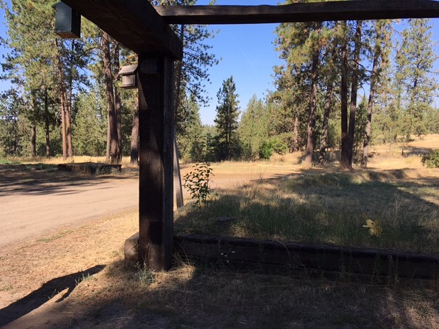 13515 South Goss Road Cheney, WA 99004 - Photo 3 of 5