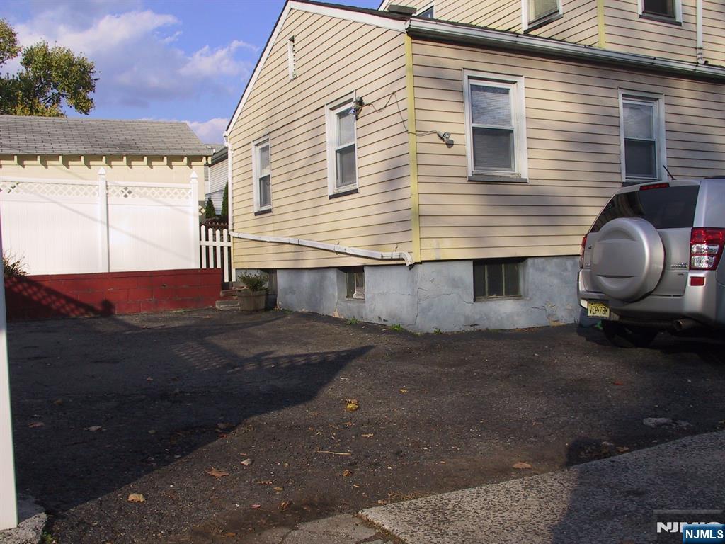 204 Spruce Street, Unit 2 Bloomfield, NJ 07003 - Photo 19 of 24