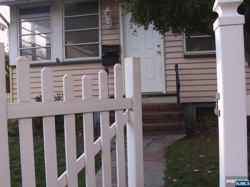 204 Spruce Street, Unit 2 Bloomfield, NJ 07003 - Photo 21 of 24