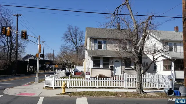 $1,650 | 204 Spruce Street, Unit 2, Bloomfield, NJ 07003