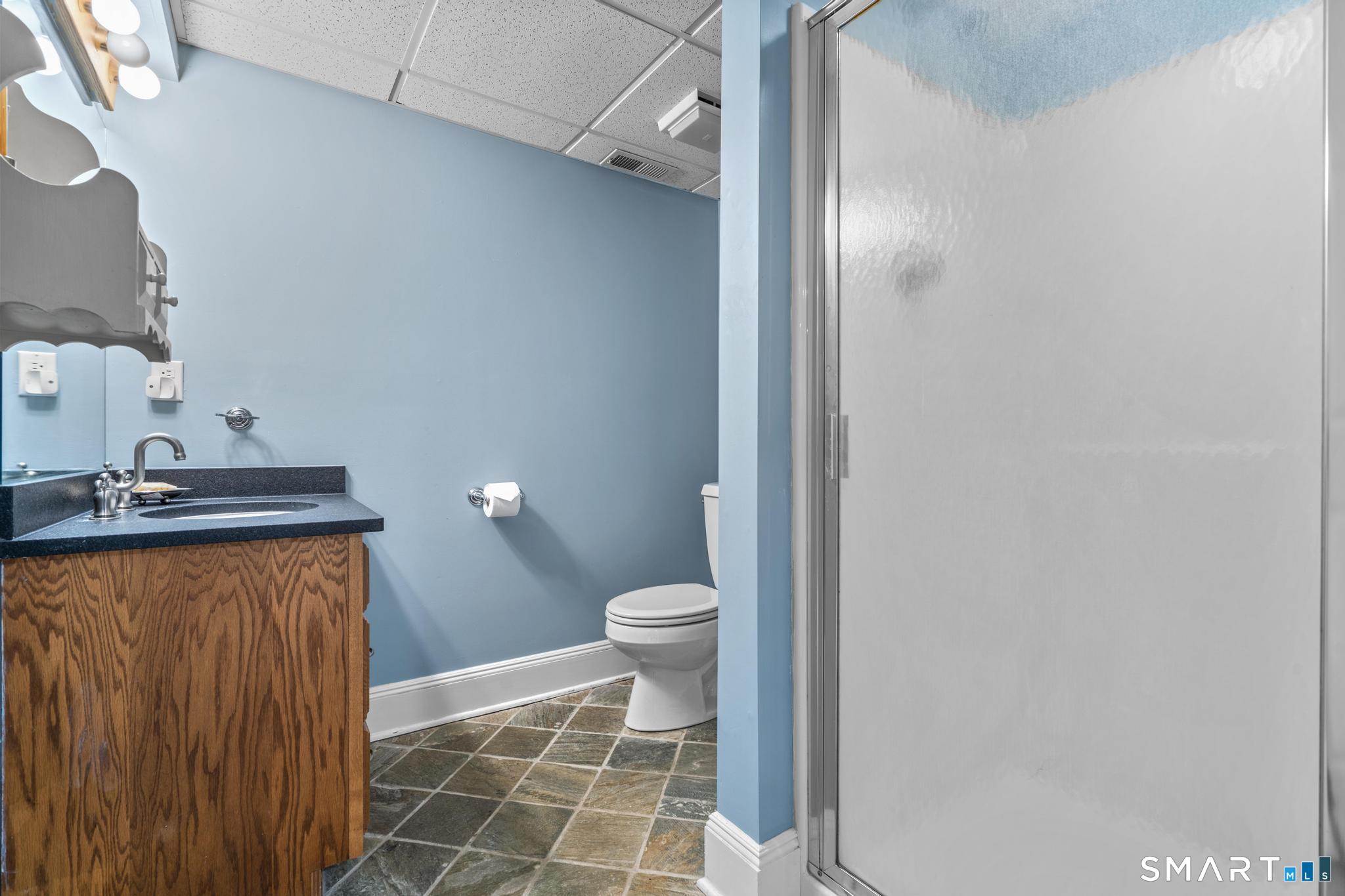 136 Flat Rock Drive Ridgefield, CT 06877 - Photo 31 of 40 Gallery Image 31