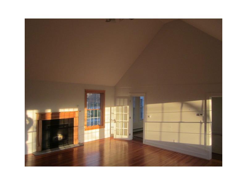 390 Bristol Road Damariscotta, ME 04543 - Photo 9 of 30 Den/Family/Great Room.