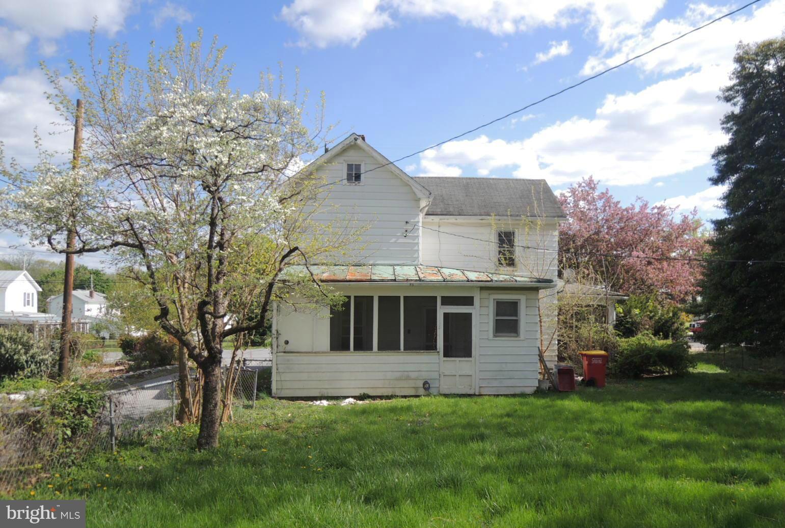 121 East 2nd Avenue Ranson, WV 25438 - Photo 4 of 20 Exterior (Rear)