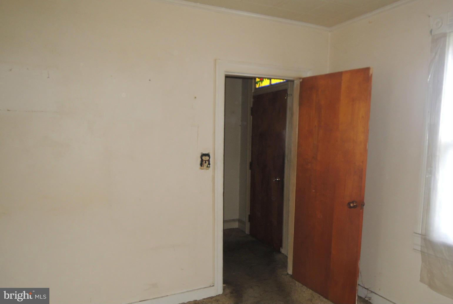121 East 2nd Avenue Ranson, WV 25438 - Photo 7 of 20 Interior (General)
