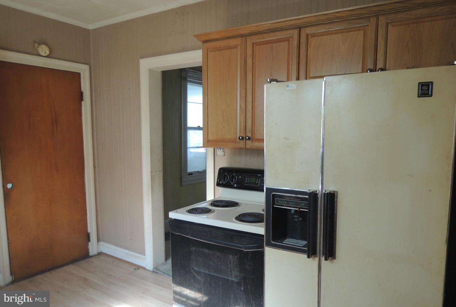 121 East 2nd Avenue Ranson, WV 25438 - Photo 10 of 20 Kitchen