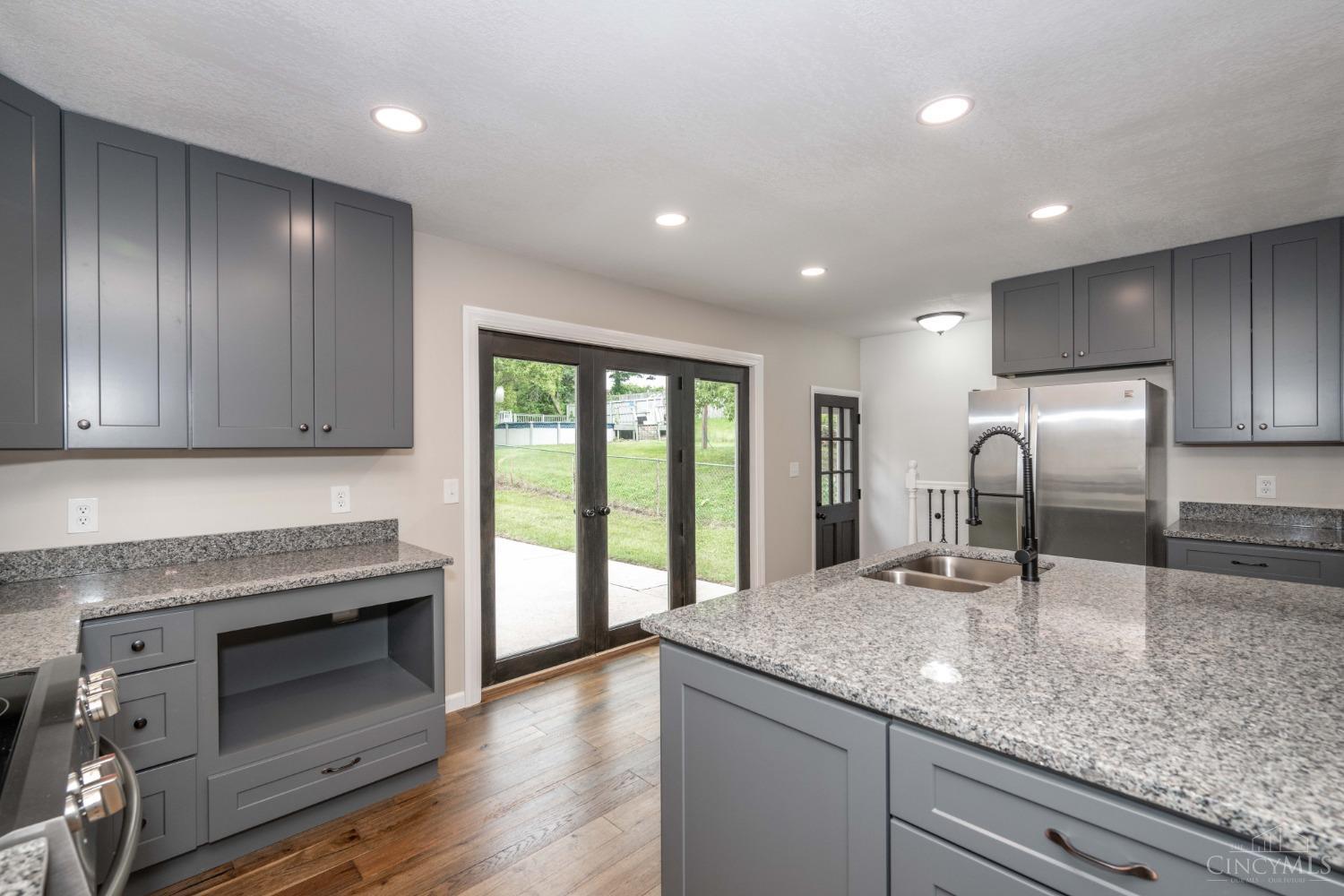 9024 Zoellner Road Cincinnati, OH 45251 - Photo 14 of 47 Gallery Image 14