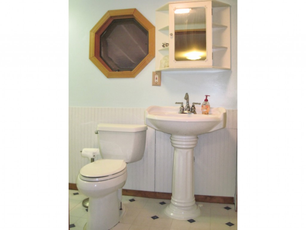 871 Old Westport Road Winchester, NH 03470 - Photo 7 of 27 Gallery Image 7