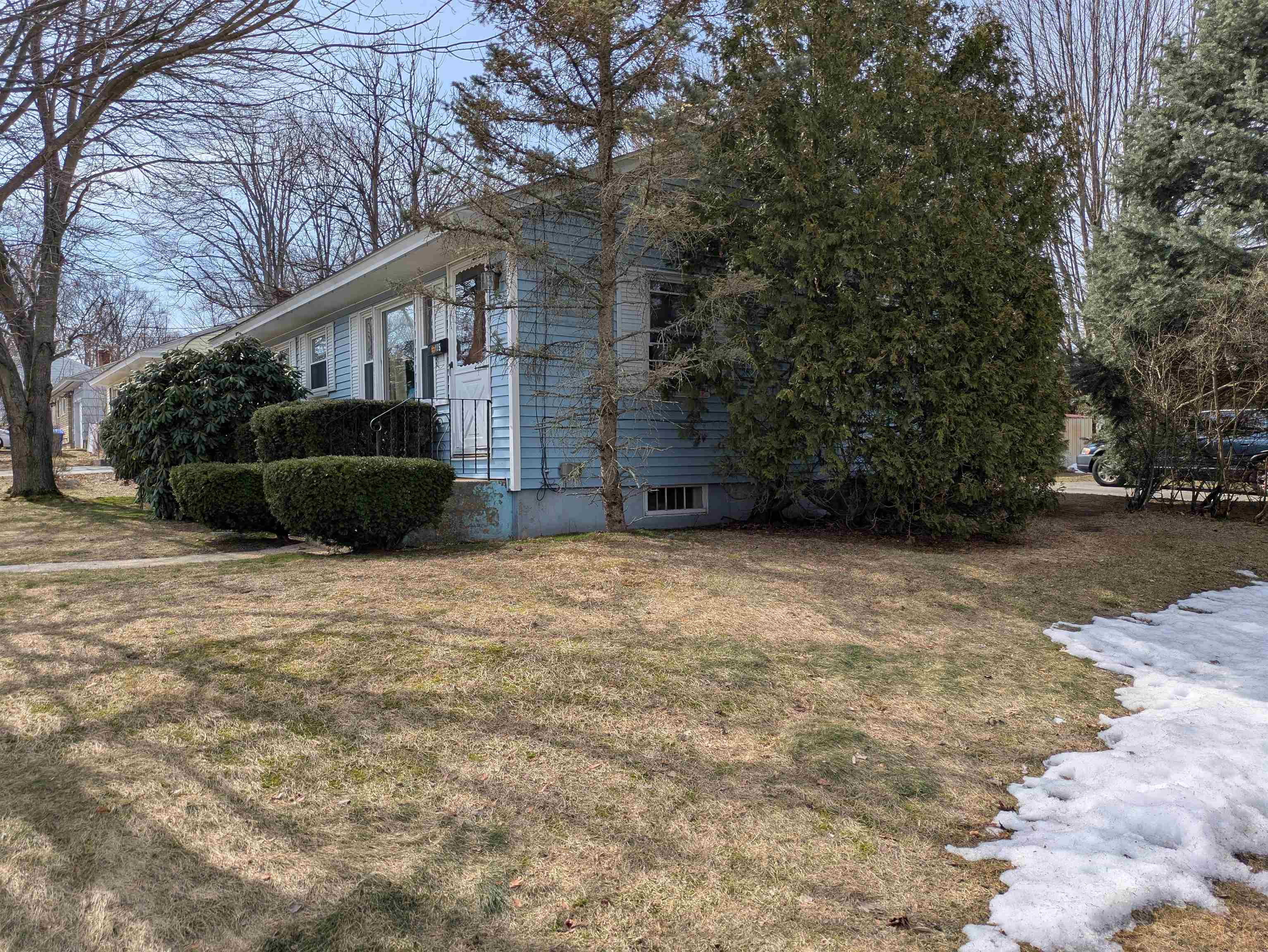 185 Cameron Street Manchester, NH 03103 - Photo 23 of 29 Gallery Image 23