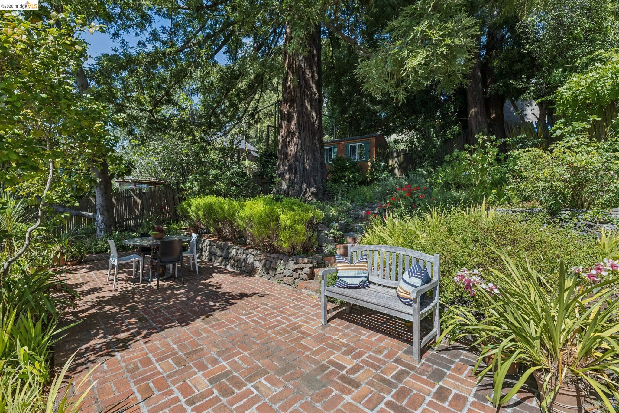 8 Mosswood Road Berkeley, CA 94704 - Photo 40 of 50