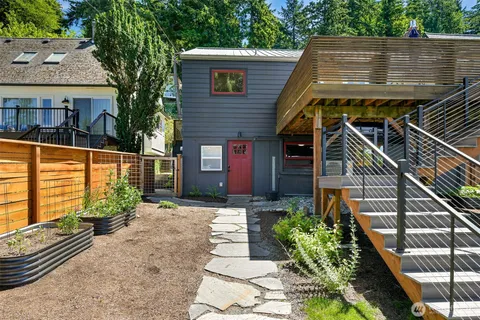 $1,375,000 | 221 North Garden Street, Bellingham, WA 98225