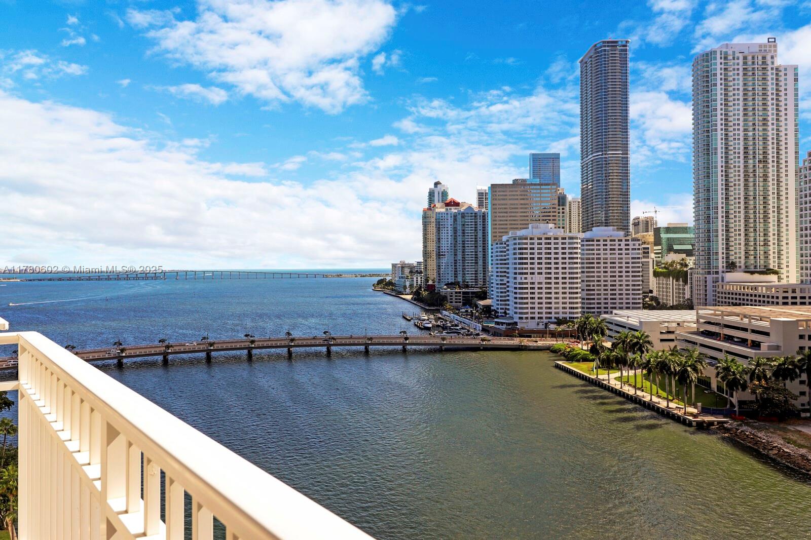 Brickell Miami, FL 33131 - Photo 31 of 33