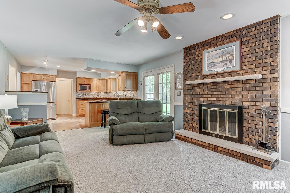 113 Deer Creek Road Rochester, IL 62563 - Photo 15 of 44