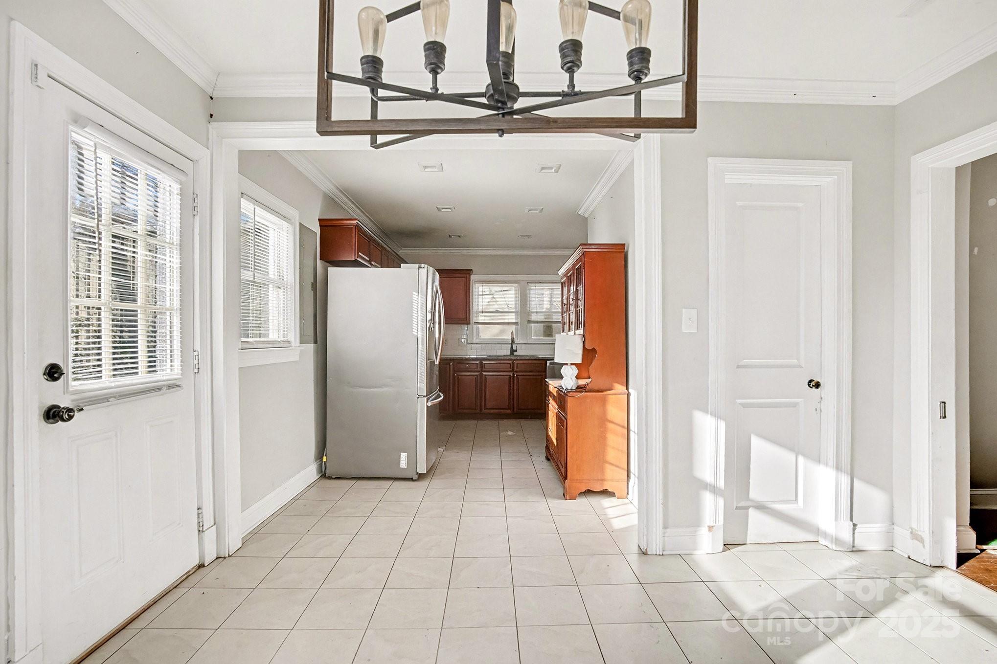 406 South Catawba Street Lancaster, SC 29720 - Photo 15 of 35 a view of entryway and kitchen