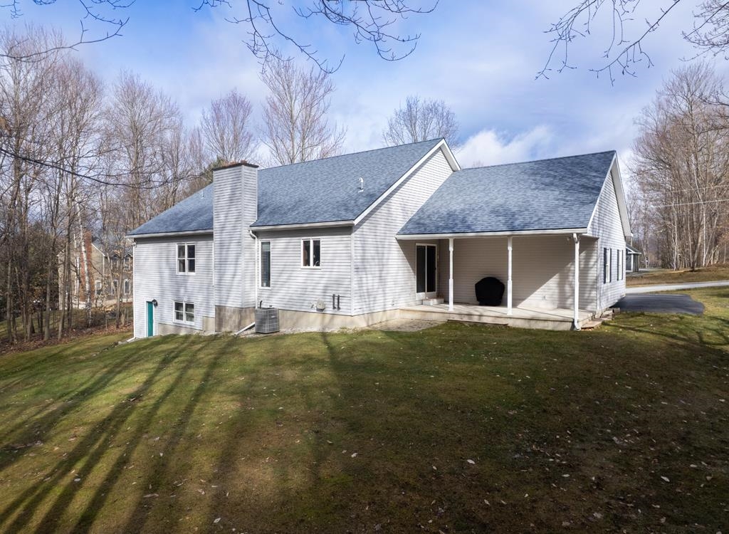 2 Sonia Drive Rutland, VT 05701 - Photo 4 of 40