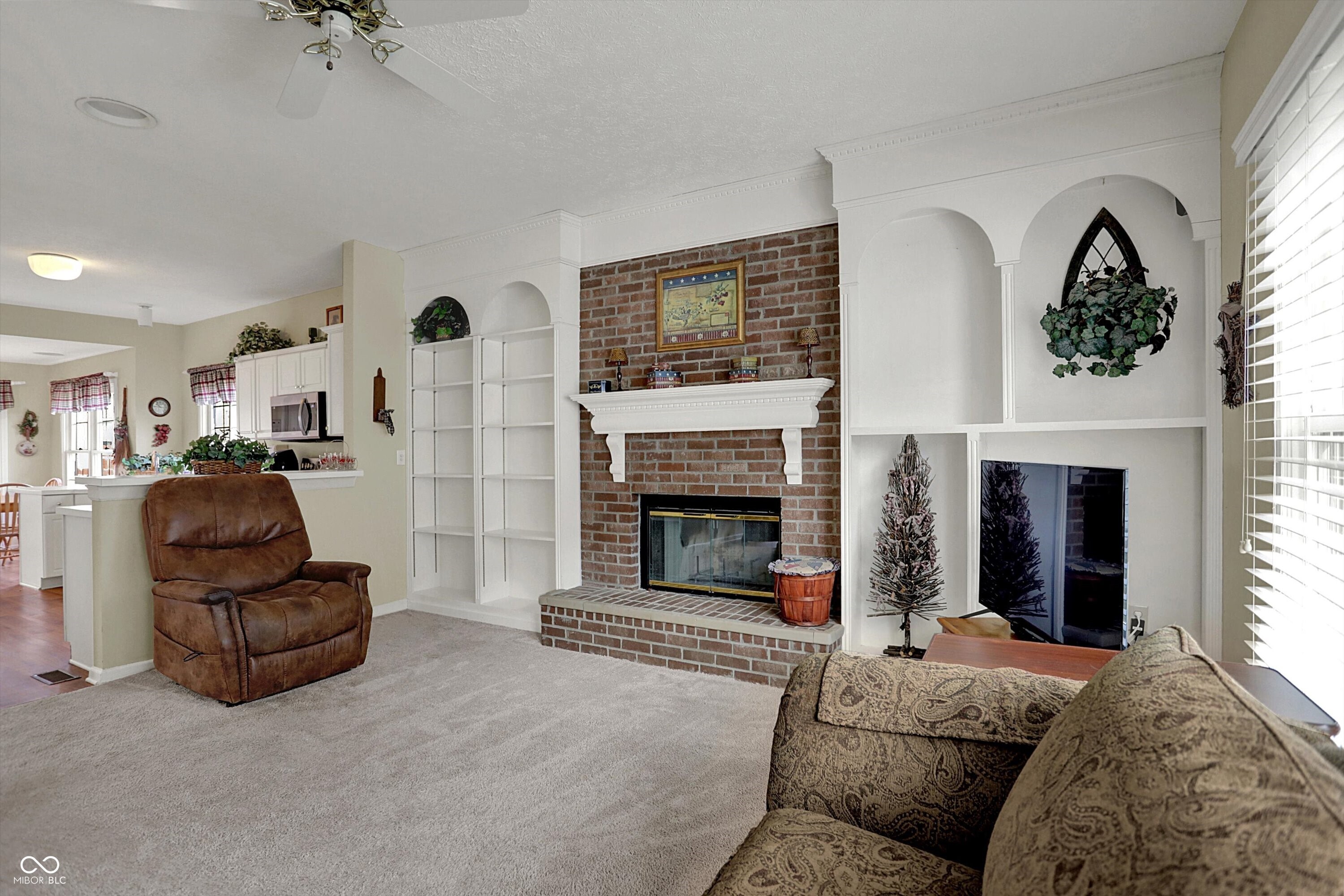 11247 Reflection Point Drive Fishers, IN 46037 - Photo 16 of 54 Gallery Image 16
