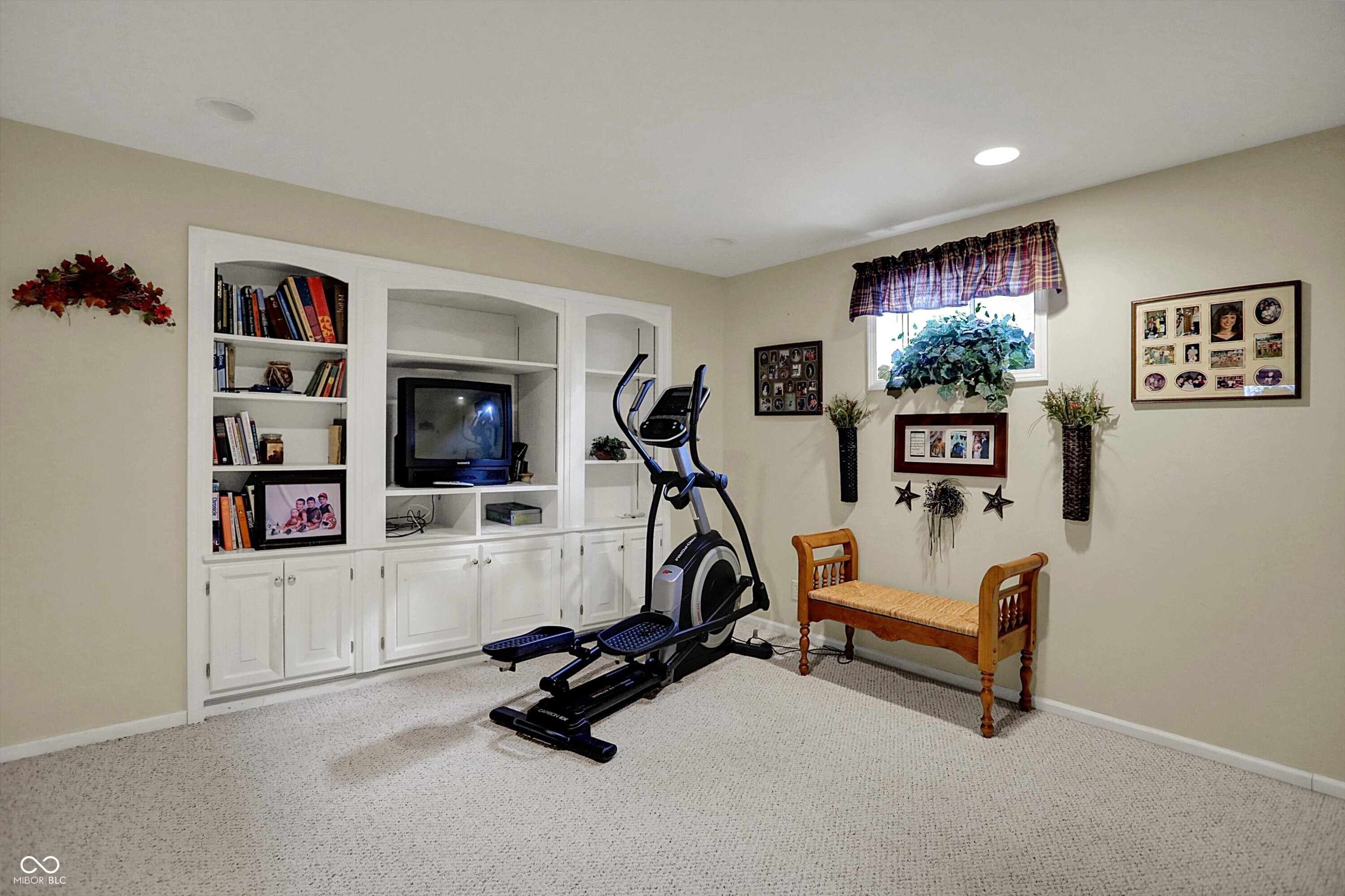 11247 Reflection Point Drive Fishers, IN 46037 - Photo 34 of 54 Gallery Image 34