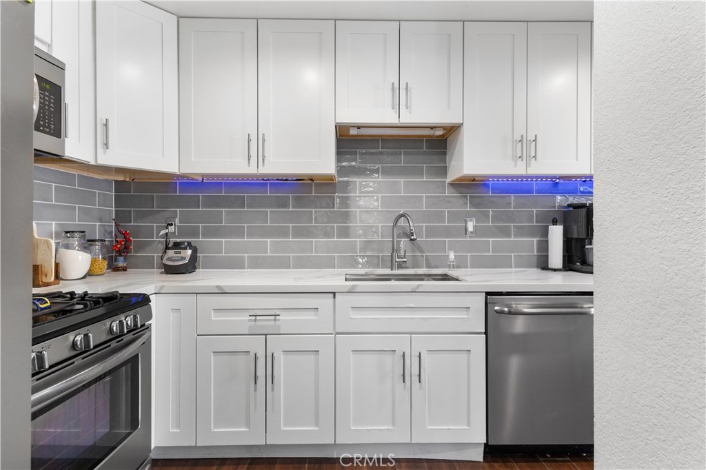31319 The Old Road, Unit A Castaic, CA 91384 - Photo 1 of 1 Gallery Image 1