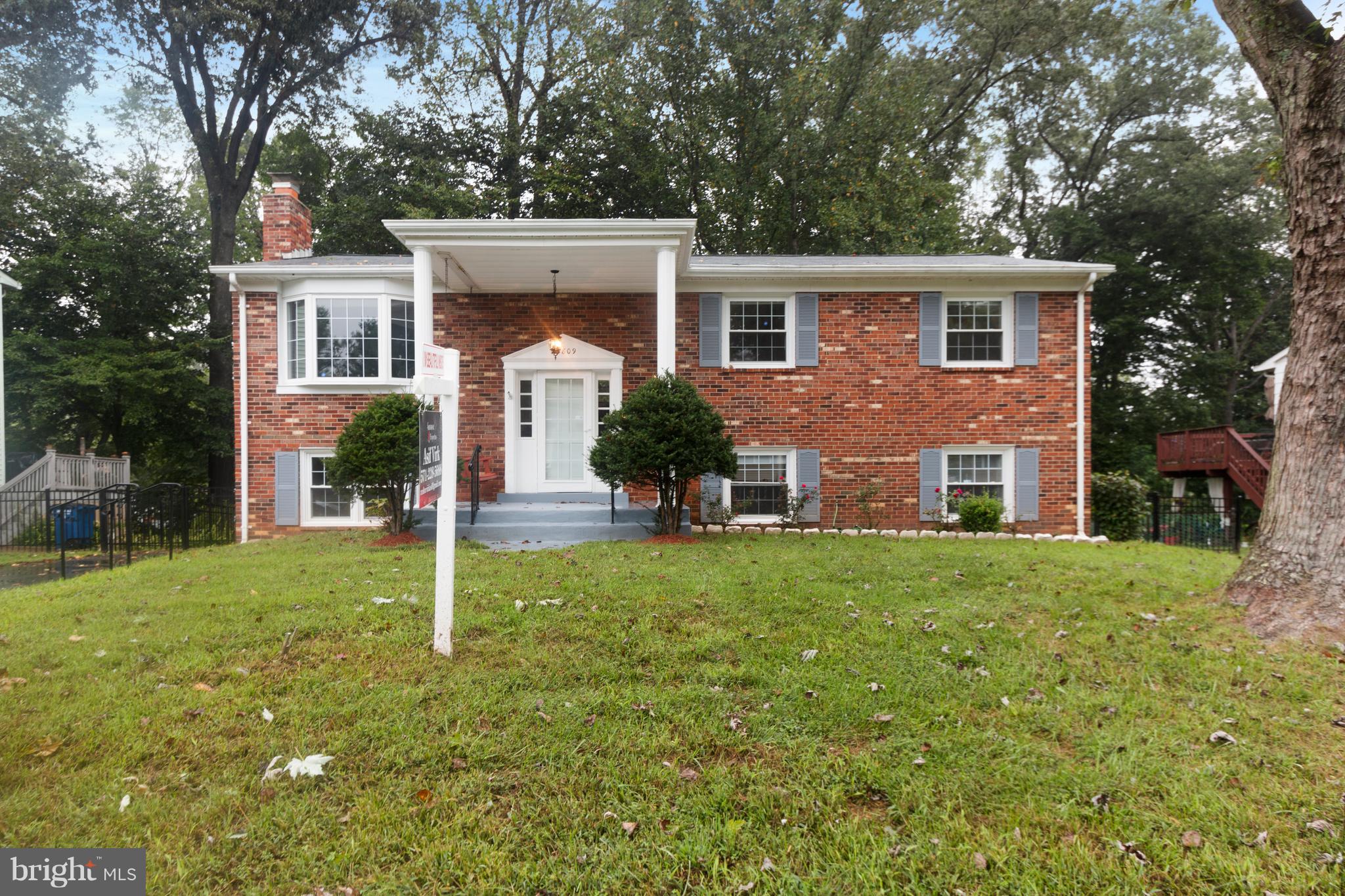 13809 Delaney Road Woodbridge, VA 22193 - Photo 1 of 30 Exterior (Front)