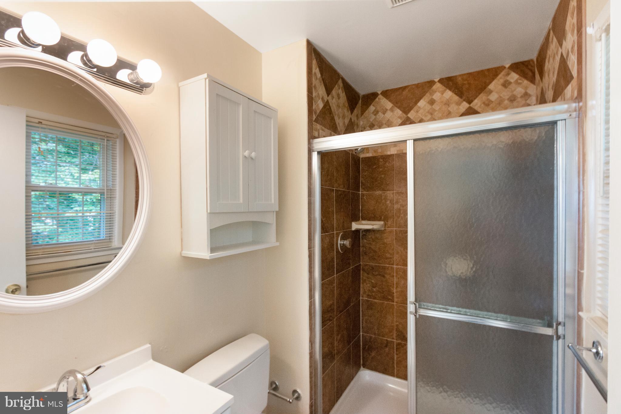 13809 Delaney Road Woodbridge, VA 22193 - Photo 14 of 30 Bath (Master)