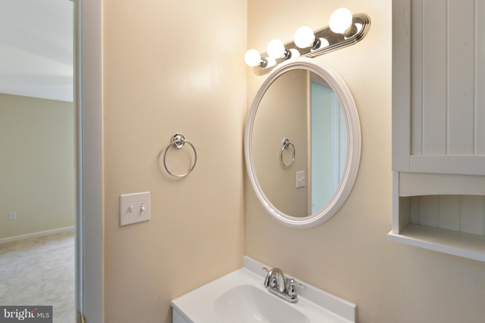 13809 Delaney Road Woodbridge, VA 22193 - Photo 15 of 30 Bath (Master)