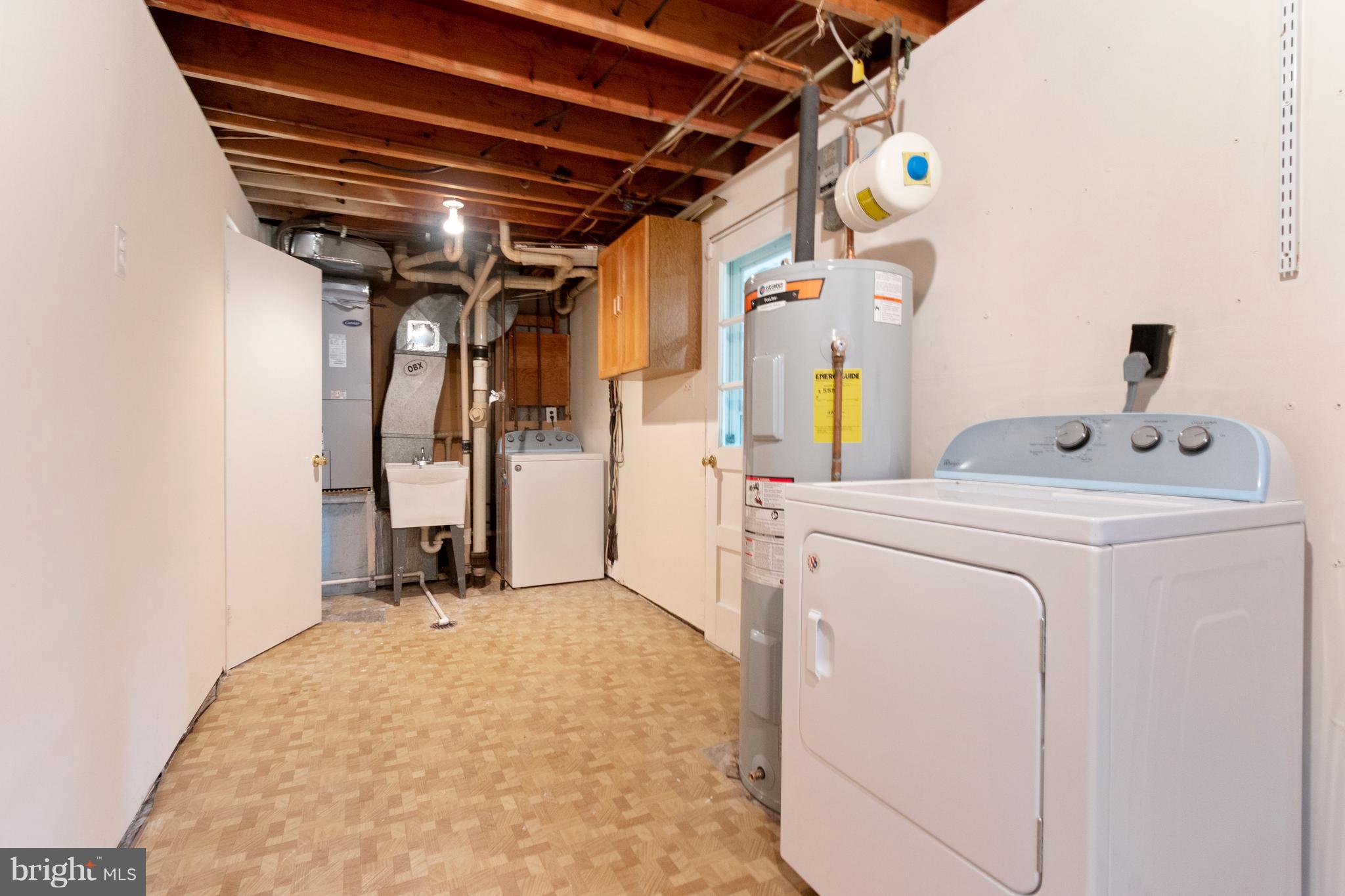 13809 Delaney Road Woodbridge, VA 22193 - Photo 27 of 30 Laundry Room