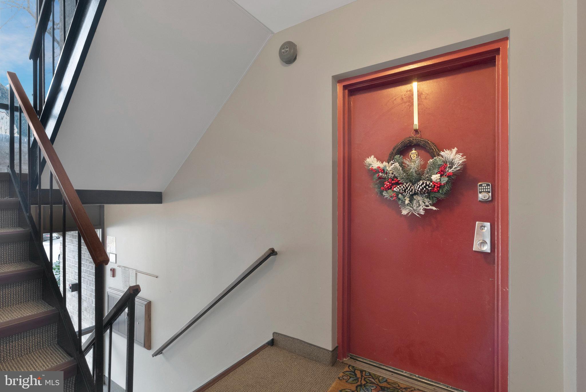 2014 Colts Neck Road, Unit 8/11B Reston, VA 20191 - Photo 4 of 29 Gallery Image 4