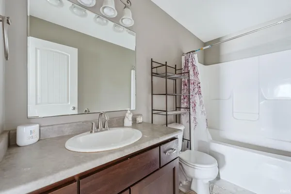 $369,900 | 2085 Lindenwood Avenue, Warsaw, IN 46580