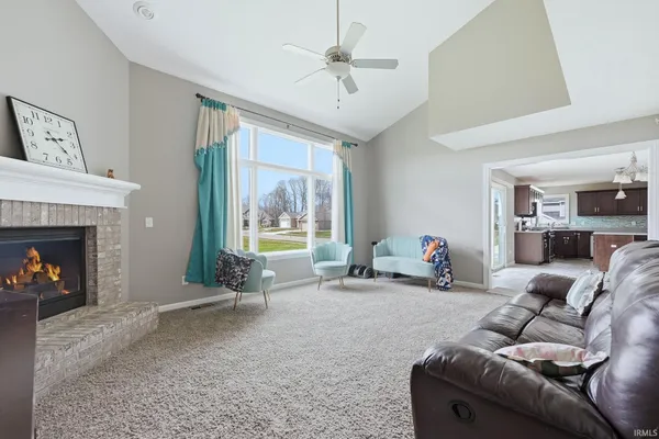 $369,900 | 2085 Lindenwood Avenue, Warsaw, IN 46580