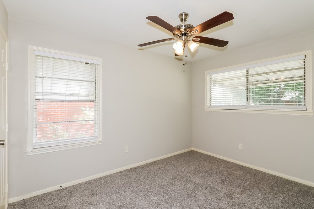 11611 Duane Street Houston, TX 77047 - Photo 11 of 16
