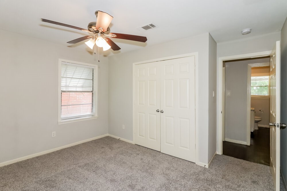 11611 Duane Street Houston, TX 77047 - Photo 13 of 16