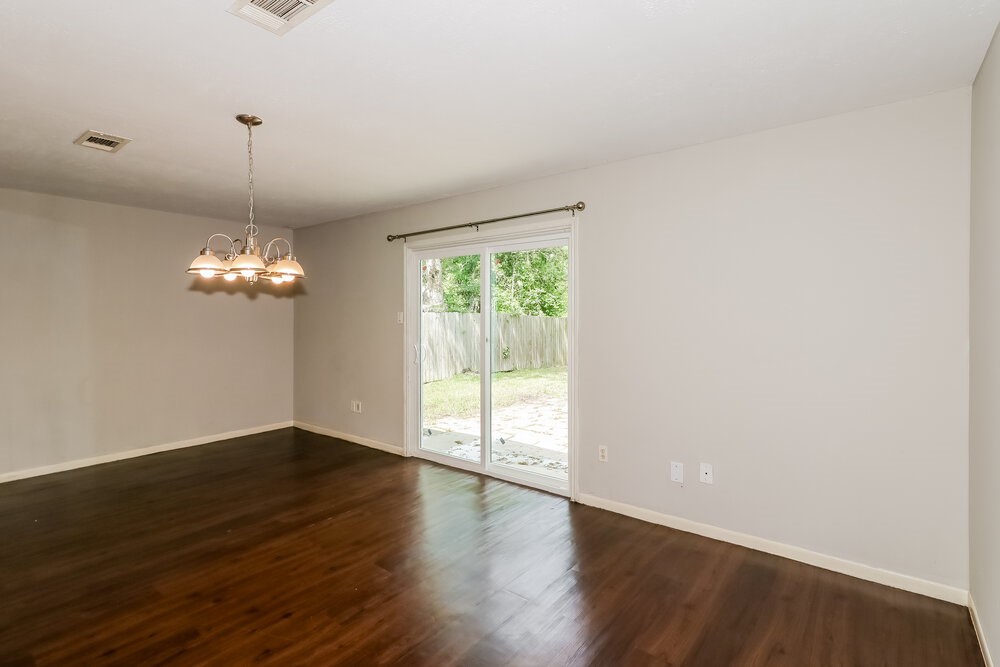 11611 Duane Street Houston, TX 77047 - Photo 6 of 16