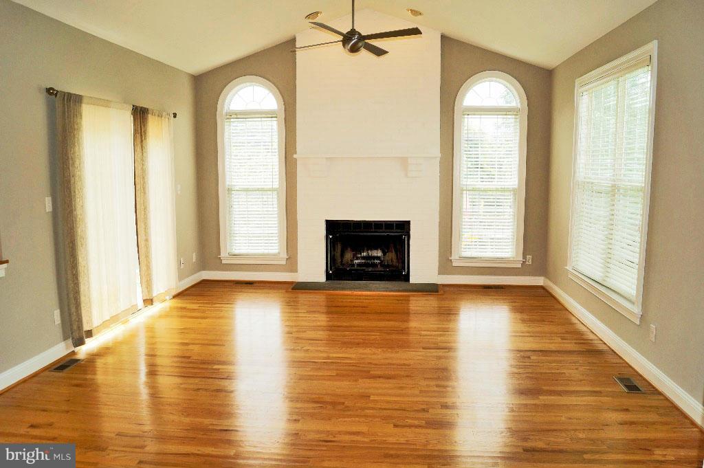 14416 Misty Valley Road Phoenix, MD 21131 - Photo 5 of 30 Family Room